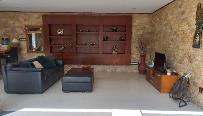 بيت ضيافة Charming In Shared Poolside In Bingin *